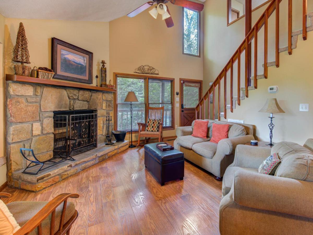 Between Here & There, 3 Bedrooms, Sleeps 6, Views, Hot Tub Gatlinburg Exterior photo